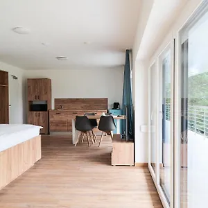  Apartment Calm